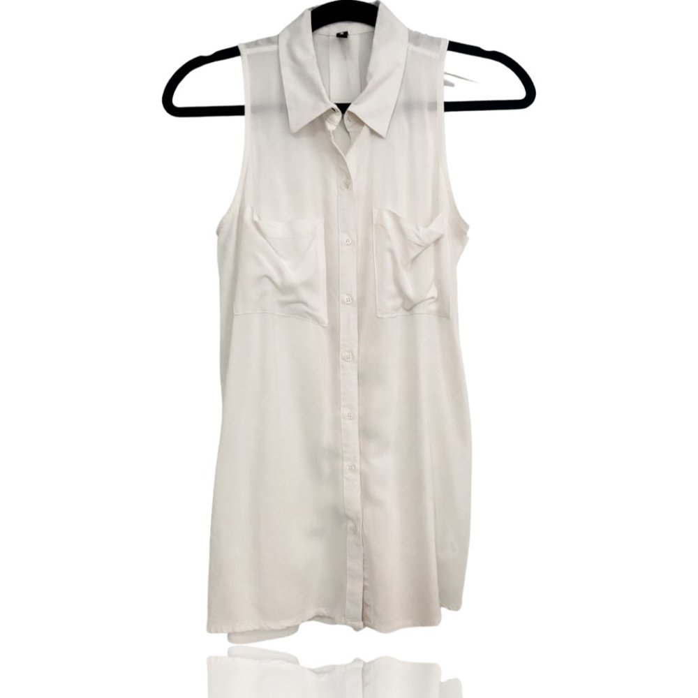 H&M Sleeveless Button Frony Blouse in Size 2